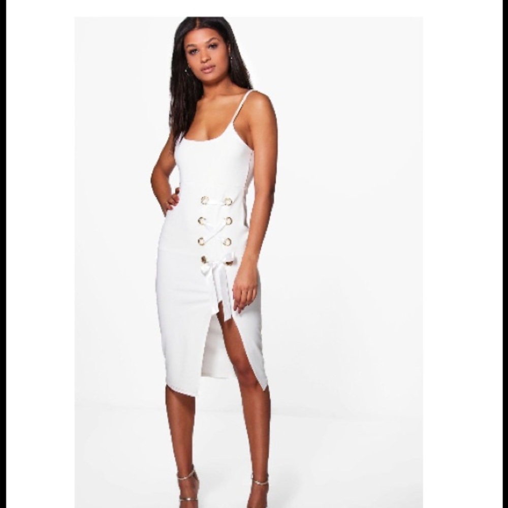NWT Boohoo Strappy Midi Dress